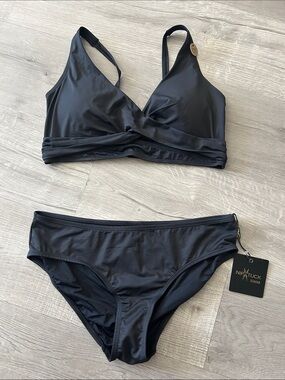 NIP TUCK | Swim